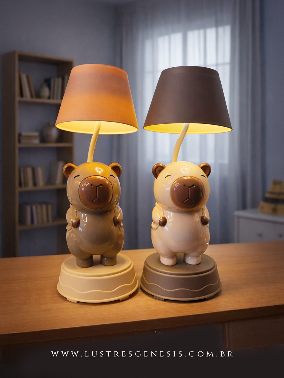 Luminária abajur infantil em formato de capivara marrom, ideal para cabeceira, escrivaninhas e decoração de quarto infantil.